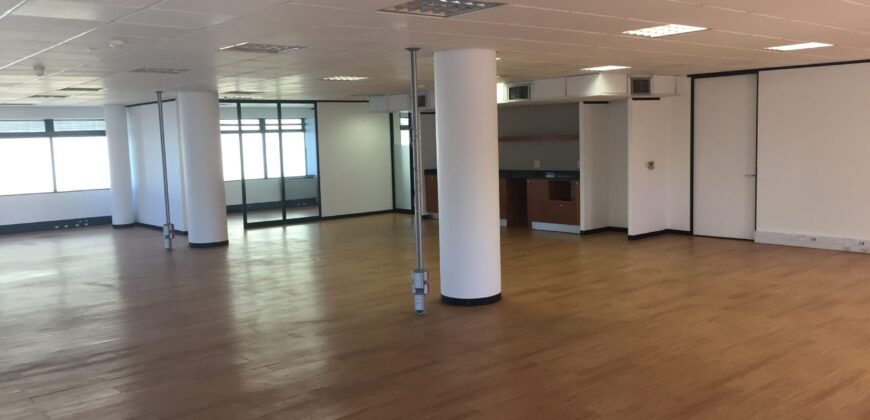 416 m² Office to Rent Cape Town CBD The Pinnacle Building