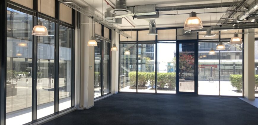 512 m² Office to Rent Woodstock