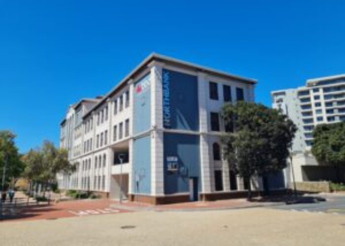 2,294 m² Office for Sale Century City I Northbank Lane