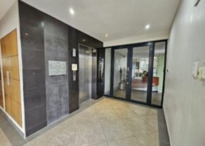 586 m² Office to Rent Blaauwklip Office Park I Stellenbosch