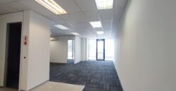 512 m² Office to Rent Woodstock