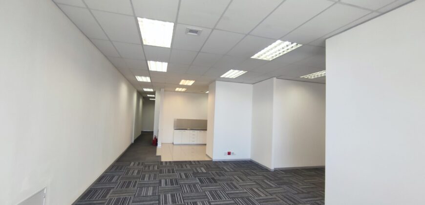 512 m² Office to Rent Woodstock