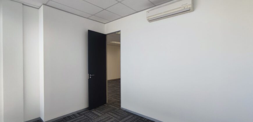 512 m² Office to Rent Woodstock