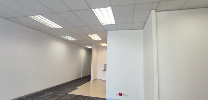 512 m² Office to Rent Woodstock