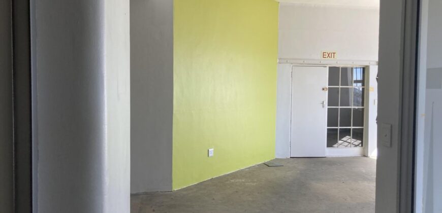 290 m² Office to Rent Woodstock