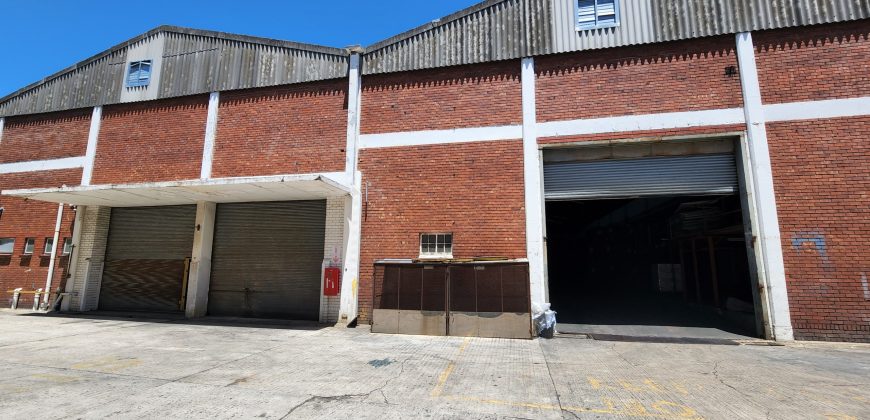 7,200 m² Warehouse to Rent Epping
