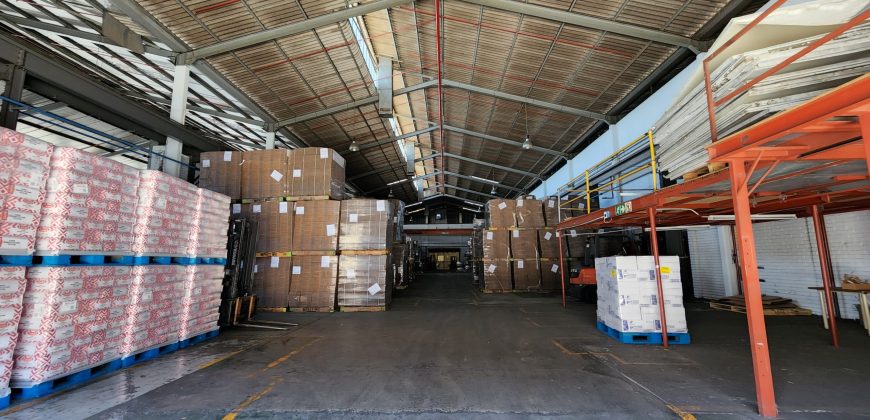 7,200 m² Warehouse to Rent Epping