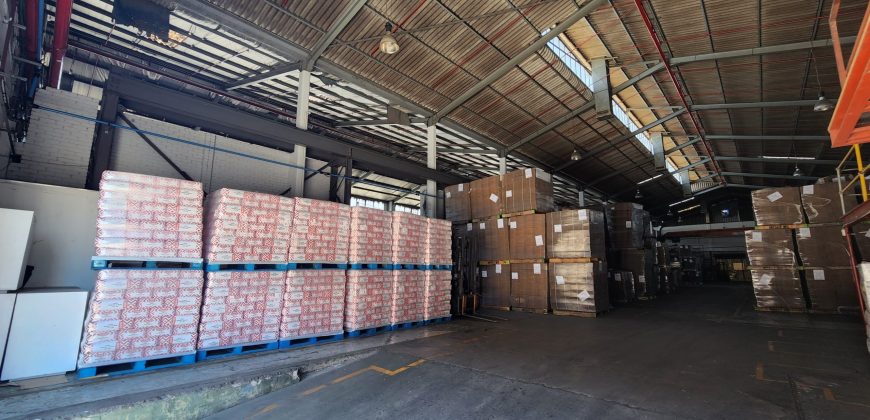 7,200 m² Warehouse to Rent Epping