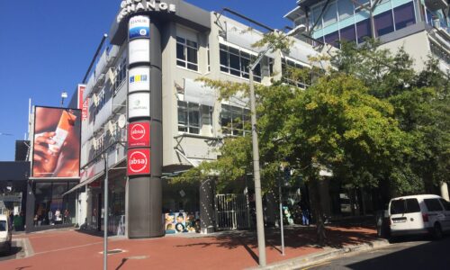 222 m² Office to Rent Grove Exchange