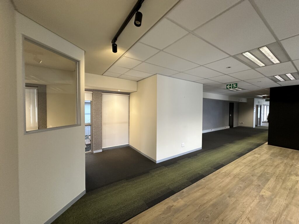 Office Space to Foreshore