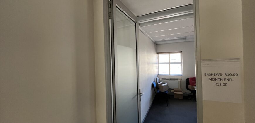 134 m² Office to Rent Pinelands