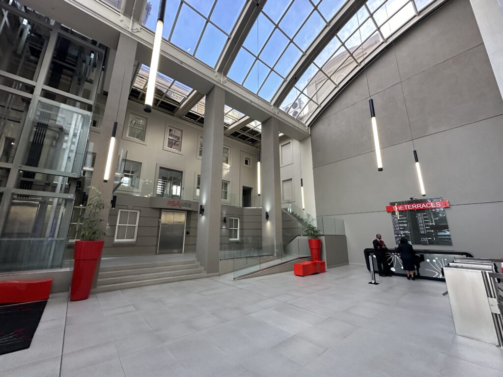 200 m² Office to Rent Cape Town CBD I The Terraces - Image 2