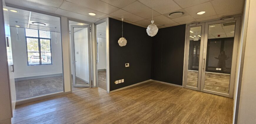 221 m² Office to Rent Stellenbosch I The Vineyards