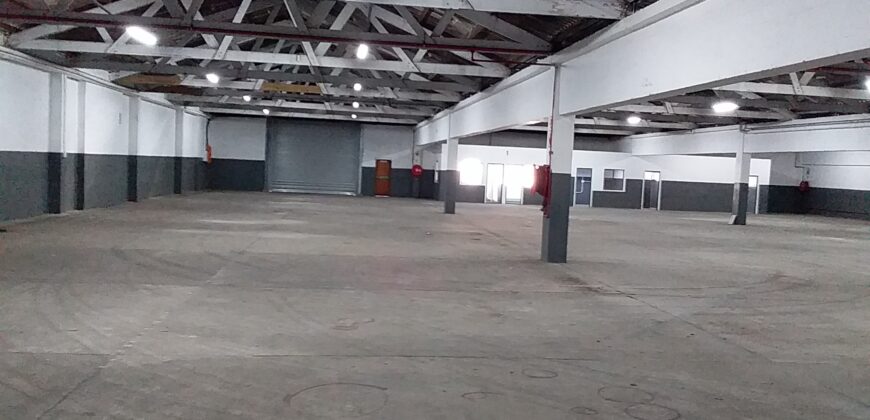 1,558 m² Warehouse to Rent Epping Industria