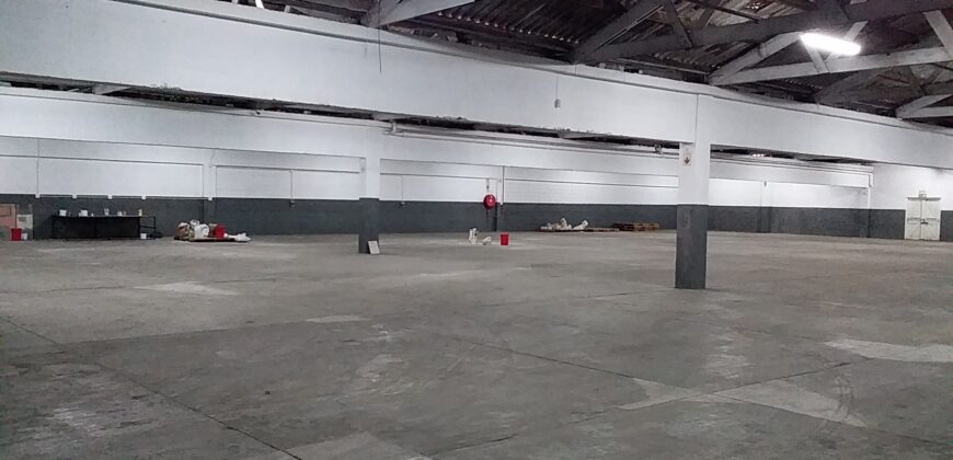 1,558 m² Warehouse to Rent Epping Industria