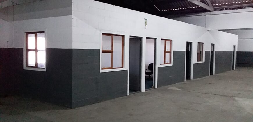 1,558 m² Warehouse to Rent Epping Industria