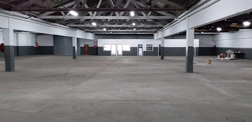 1,558 m² Warehouse to Rent Epping Industria