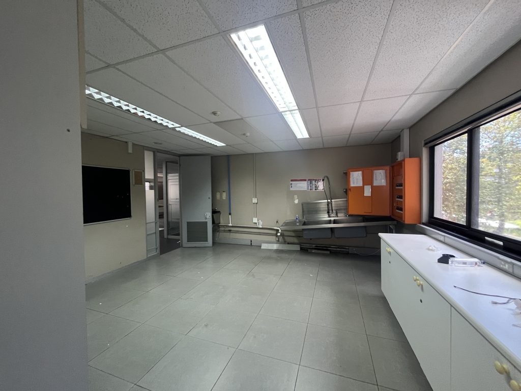 Office to Rent Golf Park, Mowbray