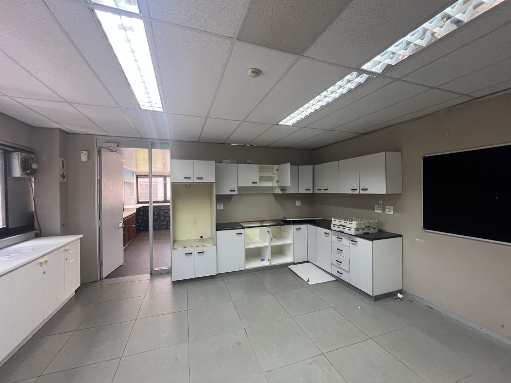 Office to Rent Golf Park, Mowbray