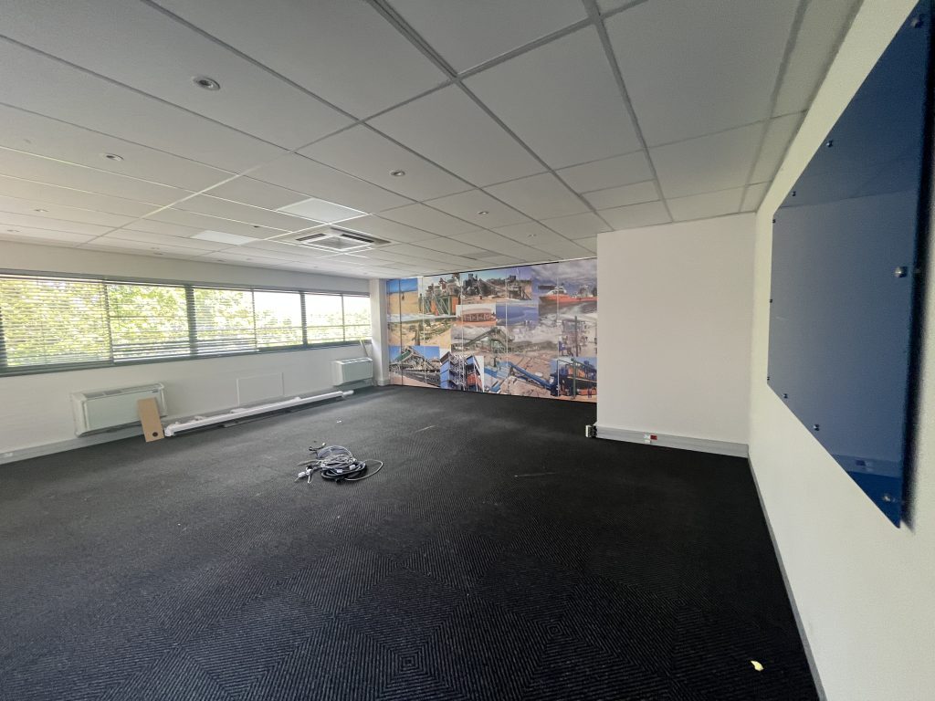Office to Rent Golf Park, Mowbray