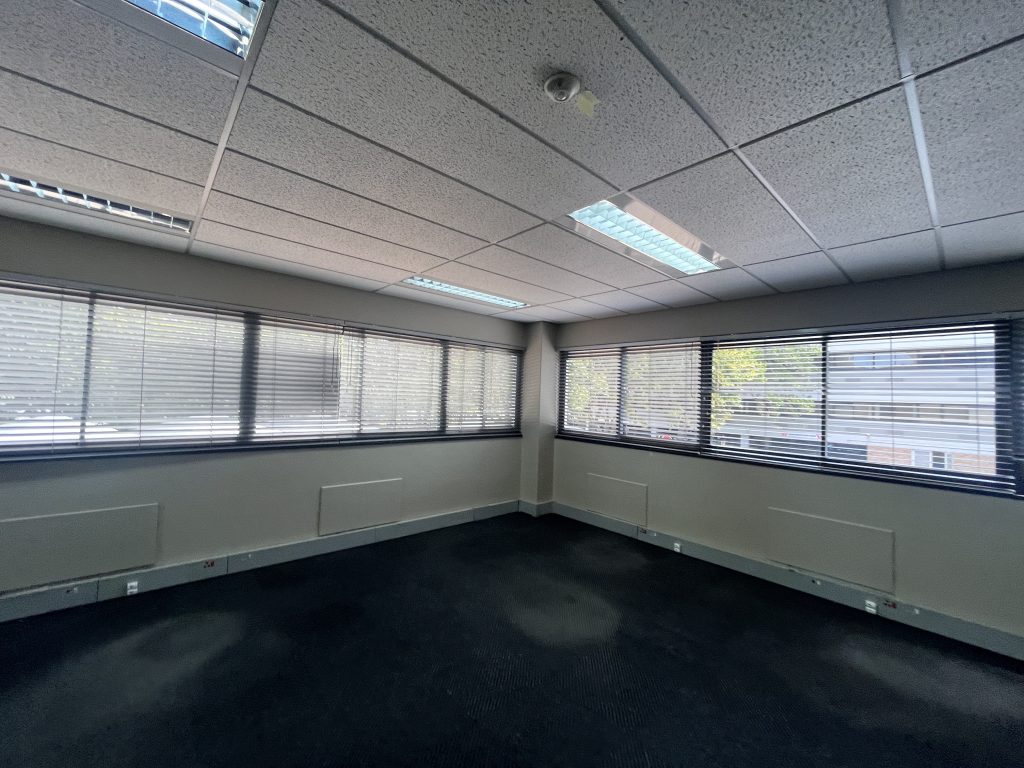 Office to Rent Golf Park, Mowbray
