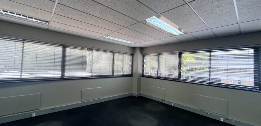 924 m² Office to Rent Pinelands