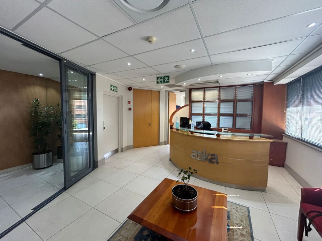 Aska House, Newlands on Main