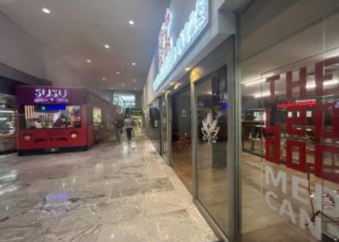 96 m² Retail Space to Rent Claremont I Galleria