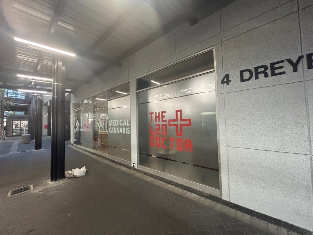 Retail Space to Rent - Galleria, Claremont