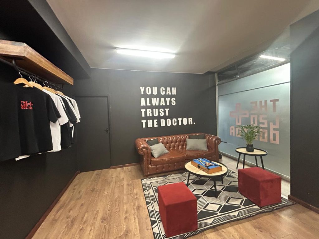 Retail Space to Rent - Galleria, Claremont