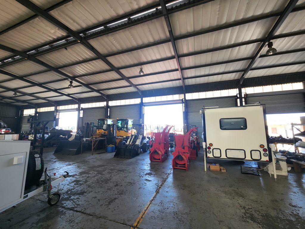 Warehouse to Rent Airport Industria - 2 Montreal Drive