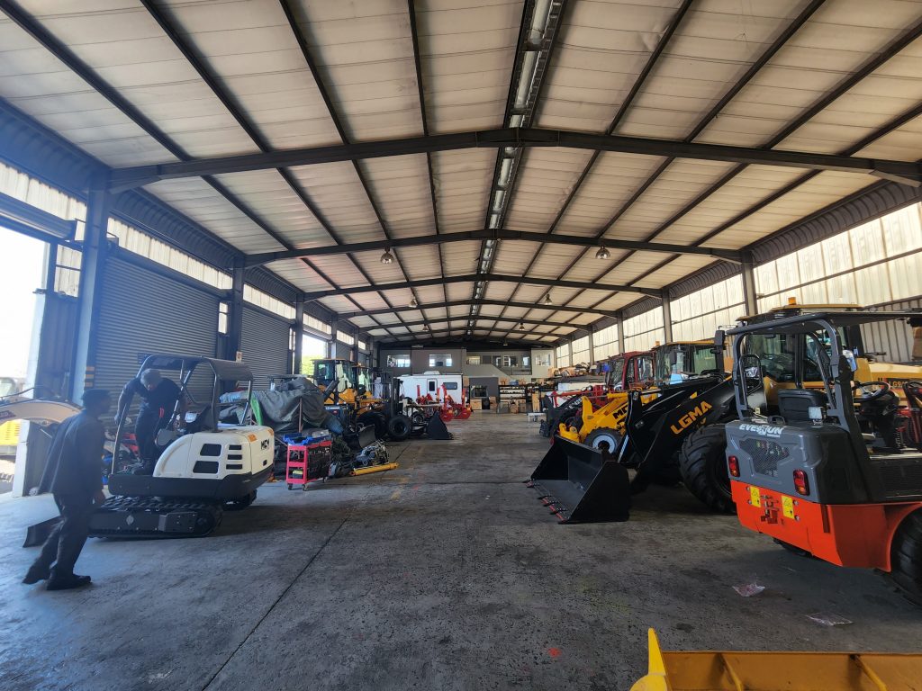 Warehouse to Rent Airport Industria - 2 Montreal Drive
