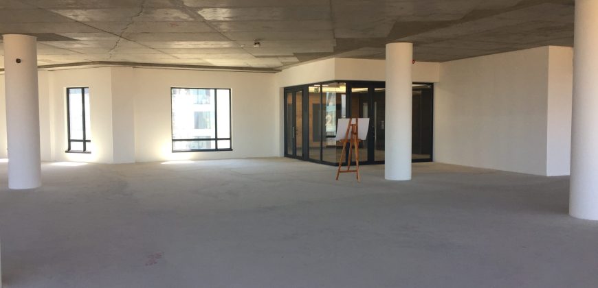 930 m² Office to Rent Century City
