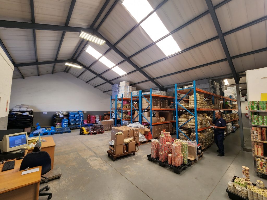 Warehouse to Rent Airport Industria - 66 Manhattan Street