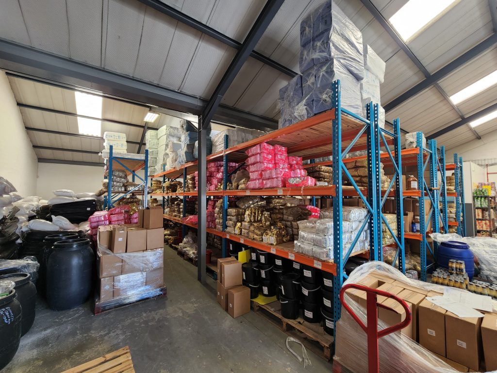 Warehouse to Rent Airport Industria - 66 Manhattan Street