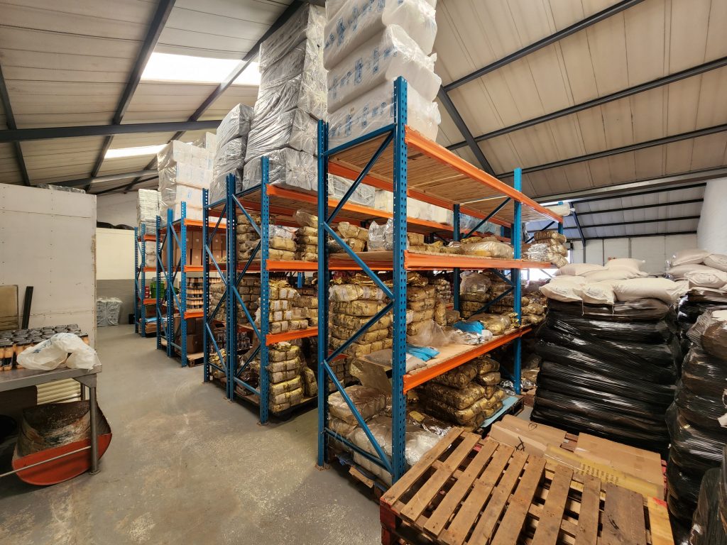 Warehouse to Rent Airport Industria - 66 Manhattan Street