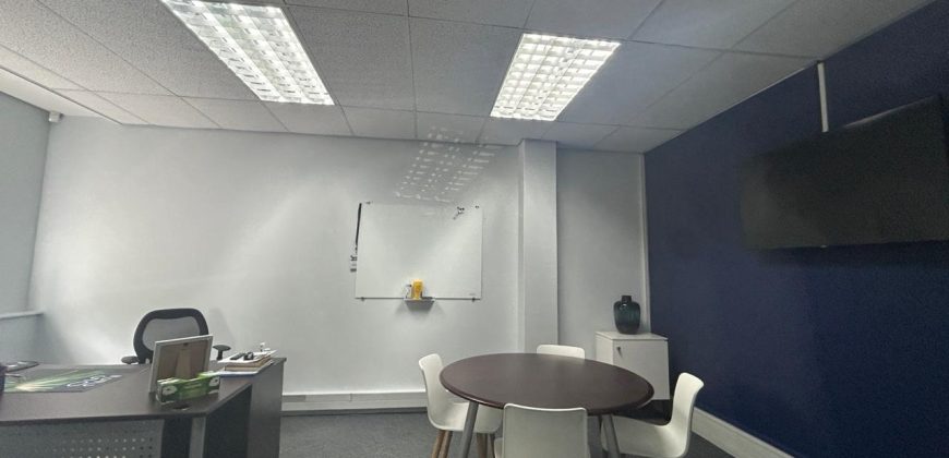 881 m² Office to Rent Newlands
