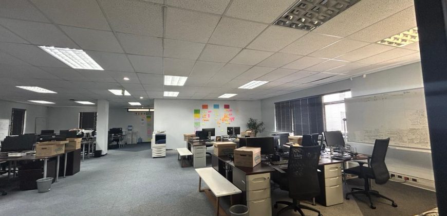 881 m² Office to Rent Newlands