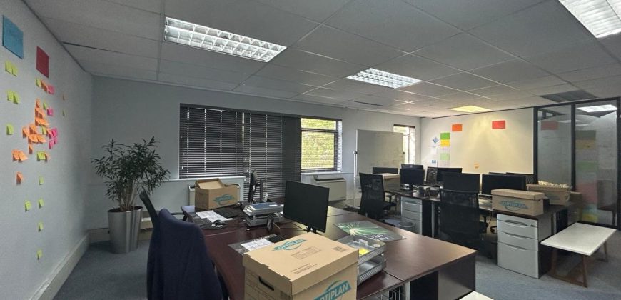 881 m² Office to Rent Newlands
