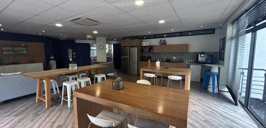 881 m² Office to Rent Newlands