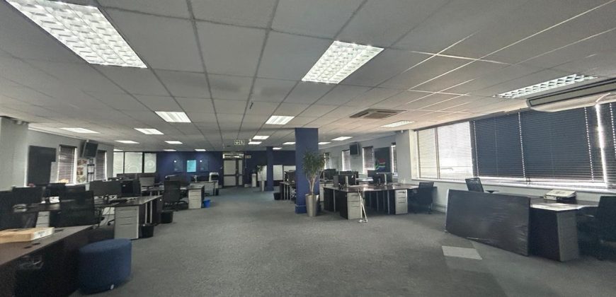881 m² Office to Rent Newlands