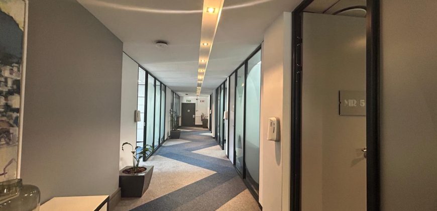 311 m² Office to Rent Boundary Terraces