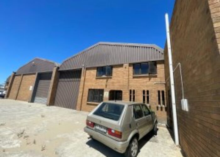 450 m² Warehouse to Rent Montague Gardens