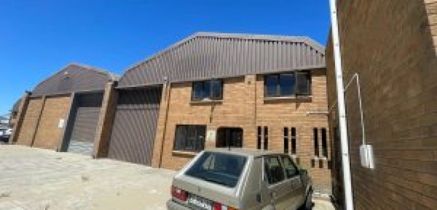 350 m² Warehouse to Rent Montague Gardens