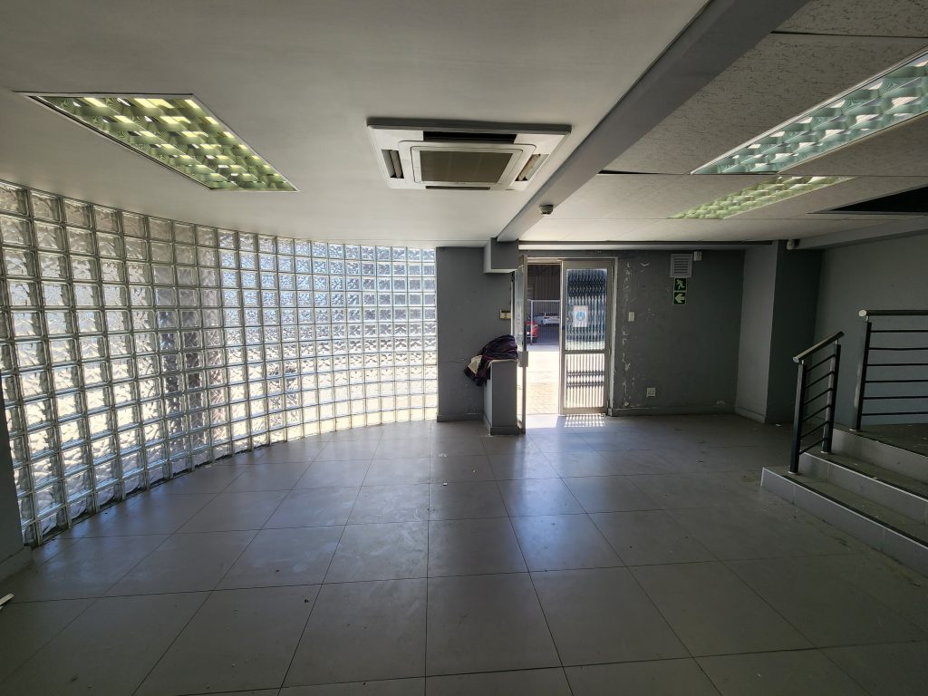 84 Connaught Road