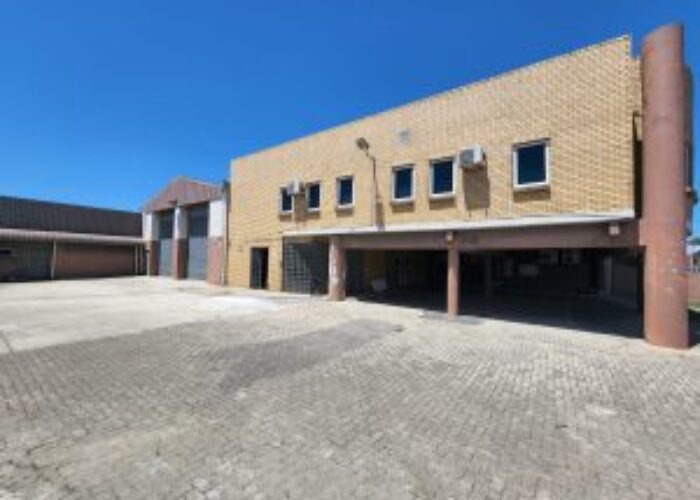 857 m² Warehouse to Rent Beaconvale I 84 Connaught Road