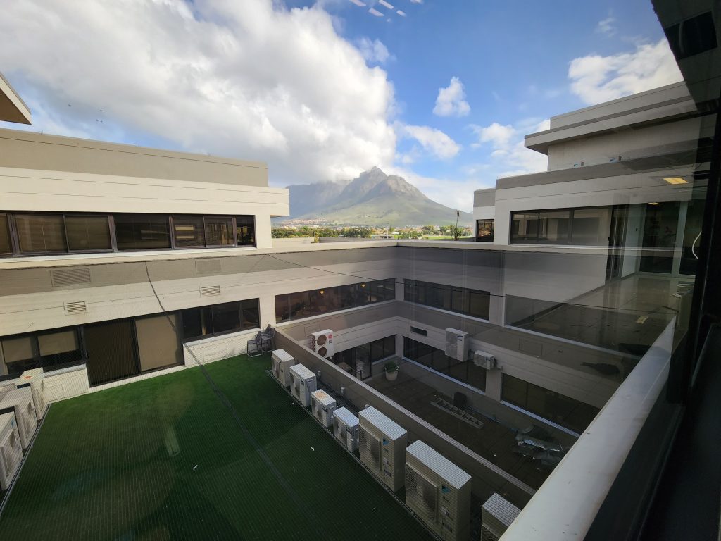 Office Space to Rent Pinelands - Golf Park