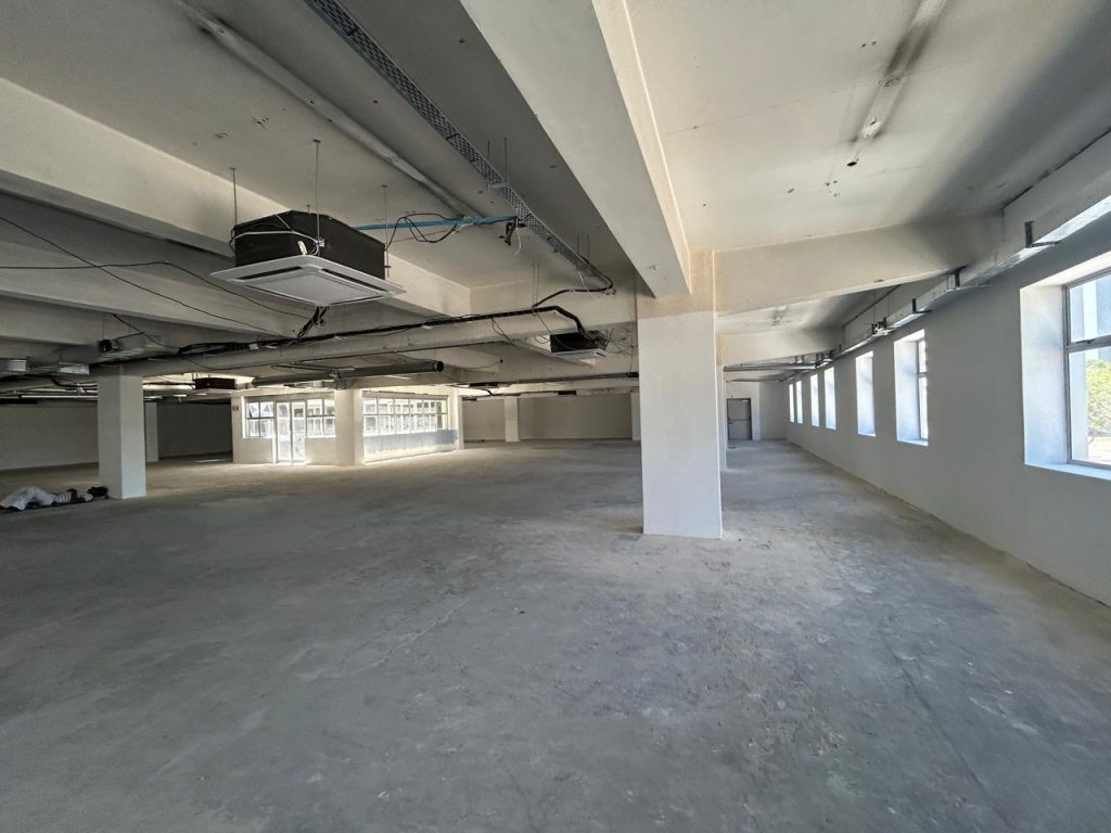 1,252 m² Office to Rent Foreshore - Image 2