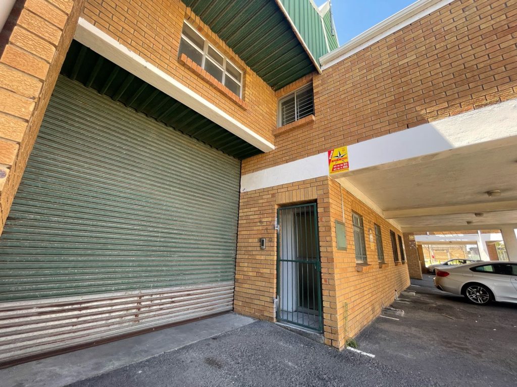 Ringer Park - Warehouse to rent Montague Gardens