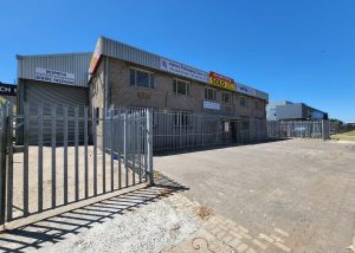 1,972 m² Warehouse to Rent Beaconvale I 16 Duiker Street